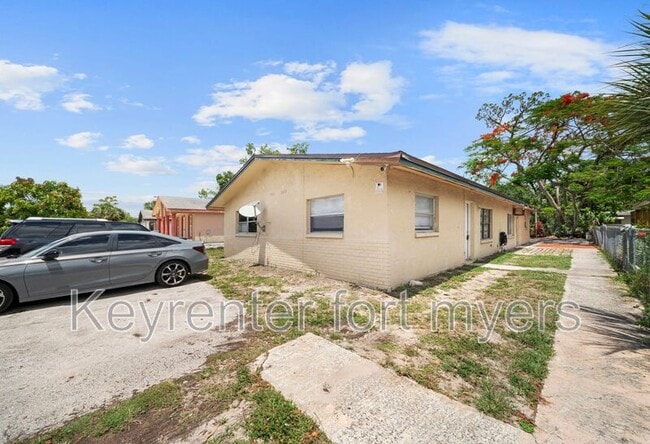 Photo - 5551 Fifth Ave