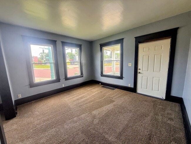 Photo - 2359 Mahoning Rd NE Unit 1
