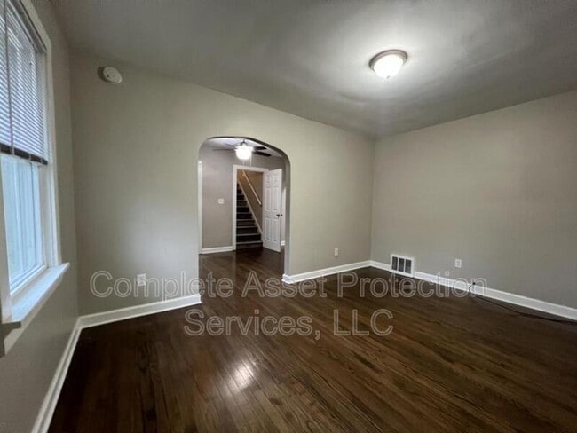 Photo - 2830 Blake Rd