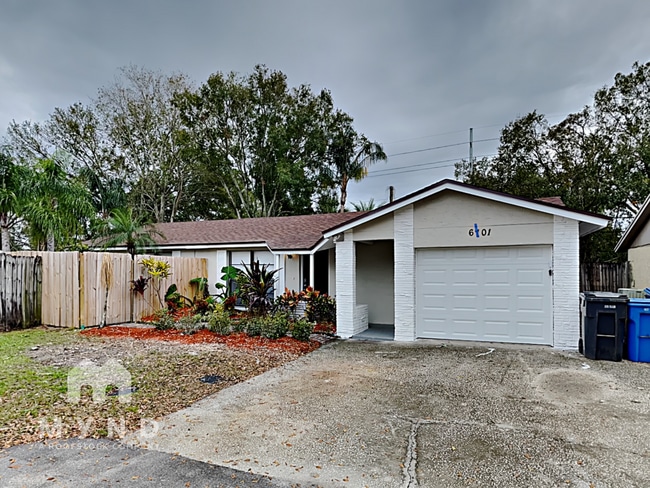 Building Photo - 6701 Village Grove Ct