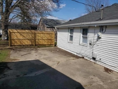 Photo - 1749 N Elmer St