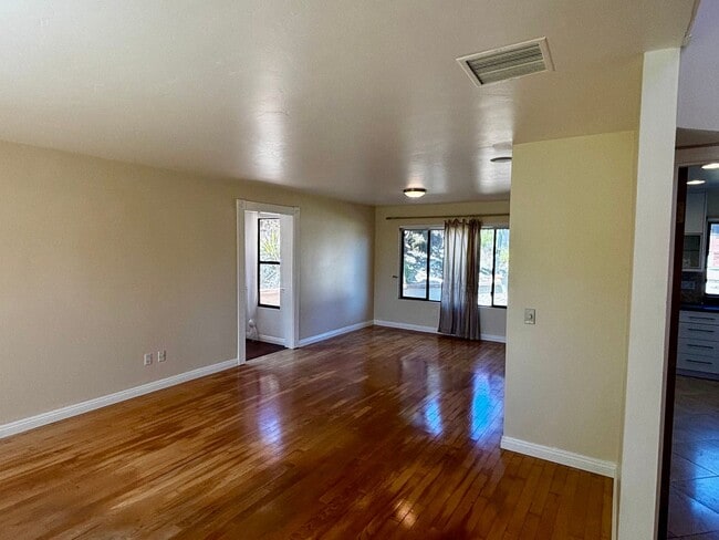 Photo - Beautiful La Jolla Alta Home! 50% off Firs...