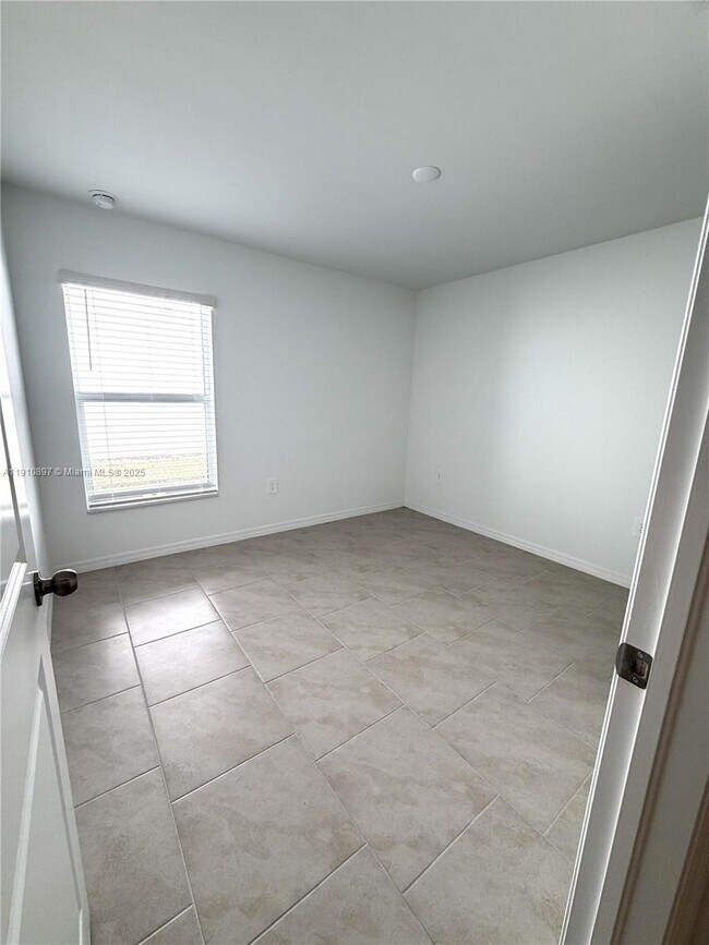 Photo - 17448 Monte Isola Wy