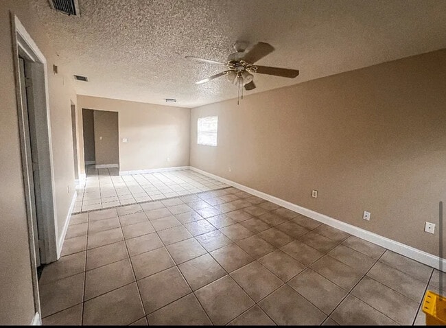 Photo - 706 W Alamo Dr Unit 796