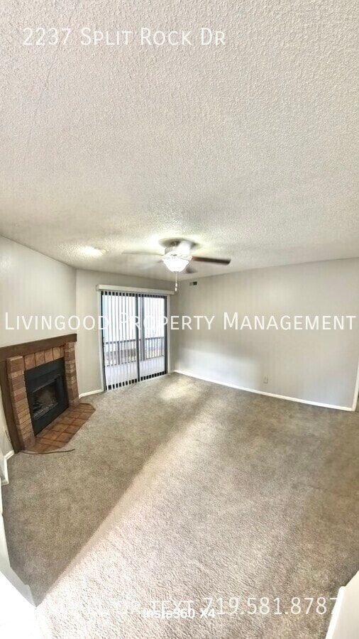 Photo - 2237 Split Rock Dr