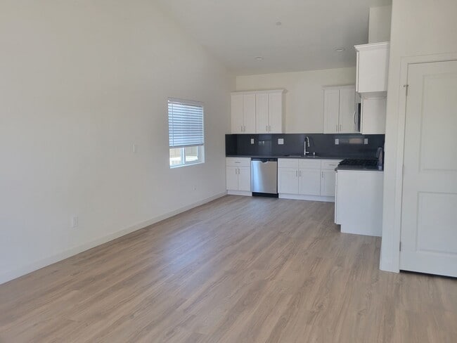 8622 Grandy St Unidad 8622 Grandy St Unit A