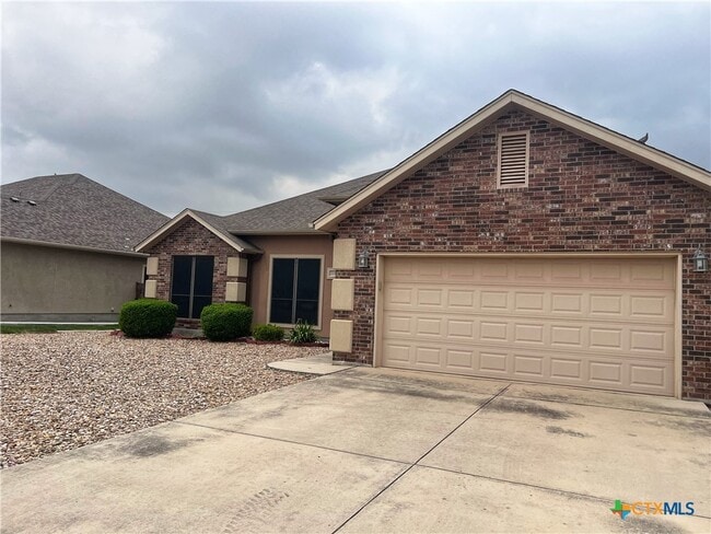 Photo - 2213 Garden Gate Cir