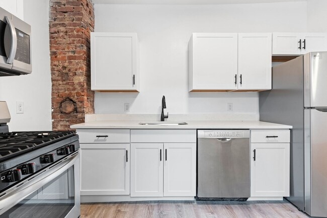 Building Photo - 2 Bed 1 bath House