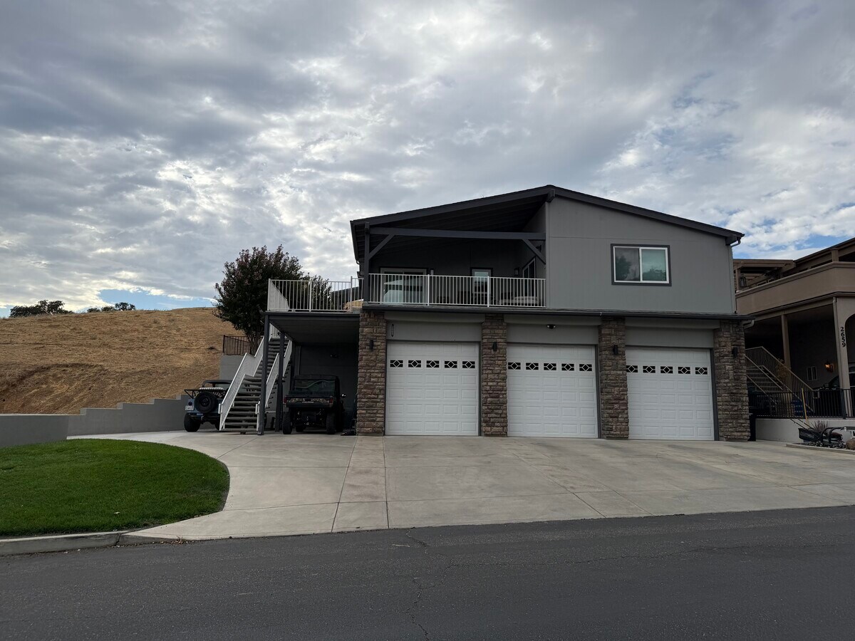 Photo - 2665 Bridle Trail Ln