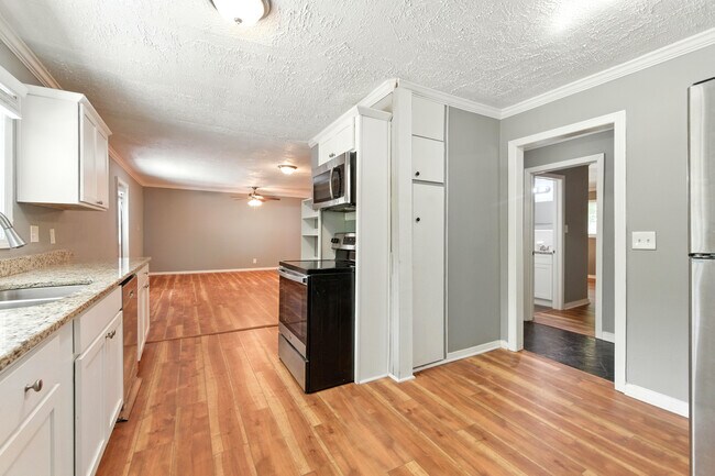 Photo - 3102 W Peek Rd NW