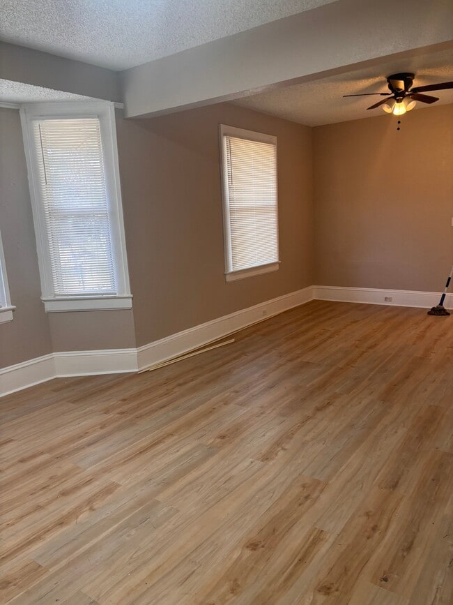 Photo - 617 Ivy St