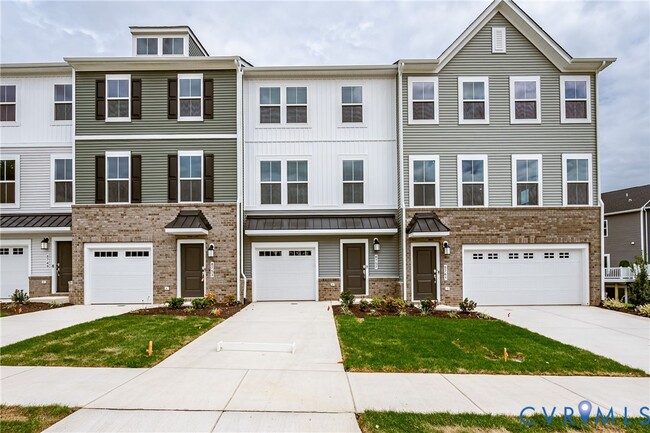 Building Photo - 8757 Whitman Dr Rental