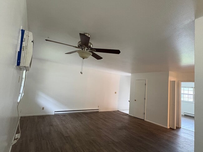 Photo - 505 S Poplar St Unit 1