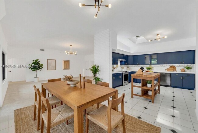 Photo - 7132 SW 65th Ave