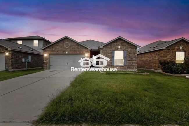 Building Photo - MOVE IN READY COMPLETELY UPDATED - 3BED/2B... Rental