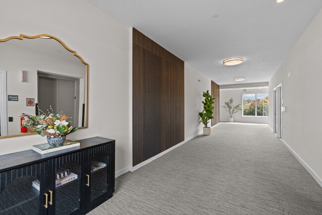 Photo - The Overlook Apartments