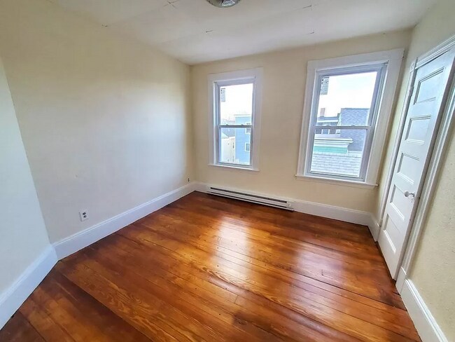 38 Jefferson St Unit 2