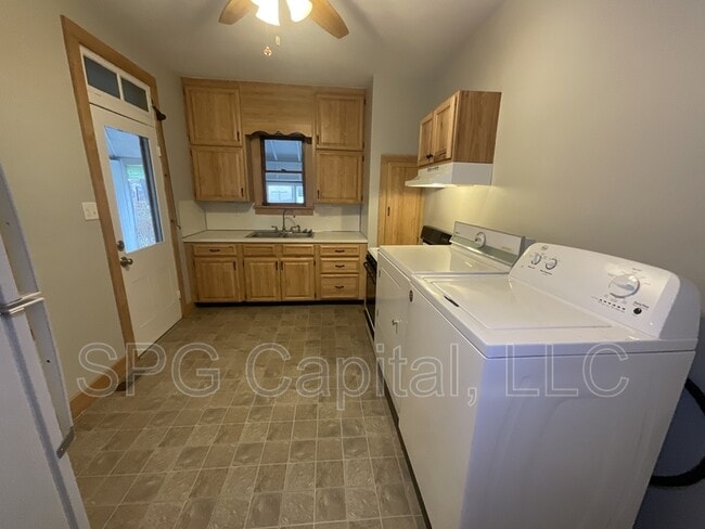 Photo - 254 E Louther St