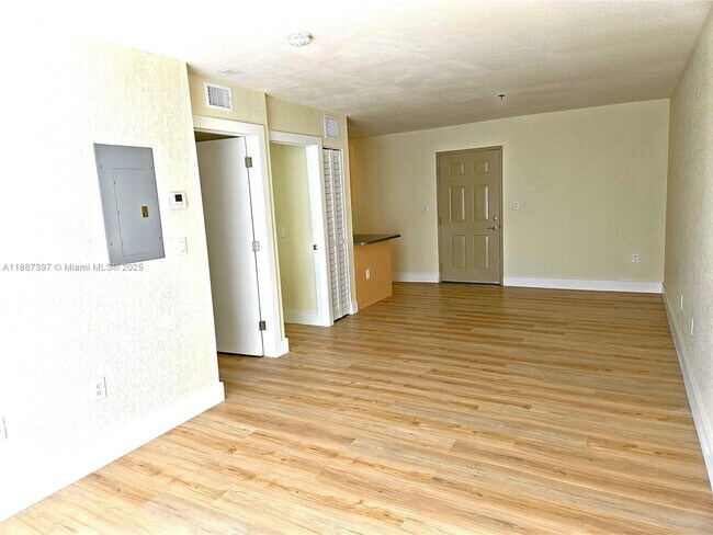 Photo - 437 SW 7th St Unit 201