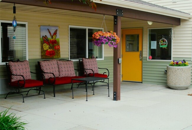 Building Photo - 1485 N 7th St