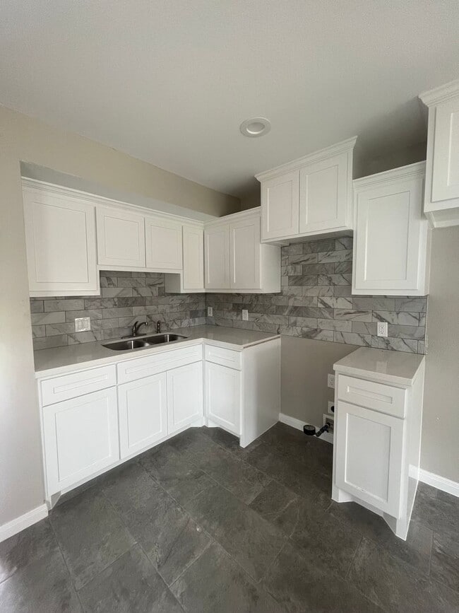 Photo - Beautifully Renovated 2 Bedroom Home for Lease