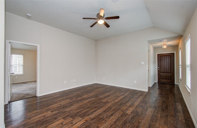 Photo - 1418 Spencer Glen Ln