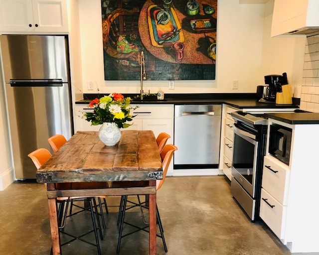 City Fat/2br,2ba/$2550/$100 utilities and WIFI - 712 E Washington St