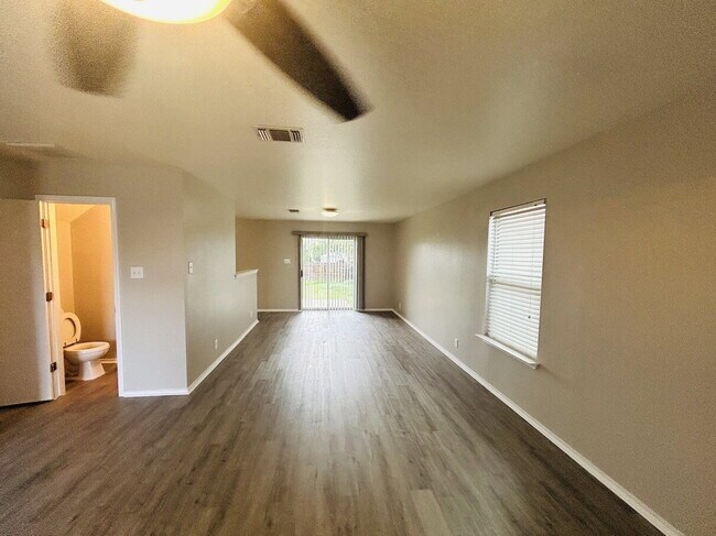 Photo - Affordable 5 Bedroom Newly Listed