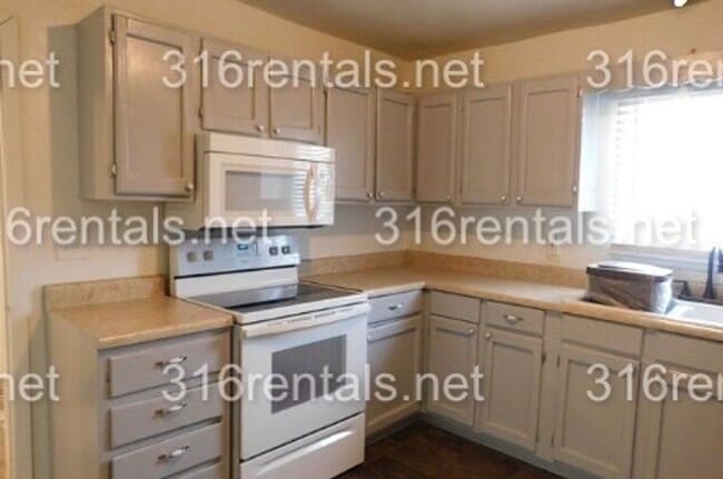 Photo - 621 Osage St