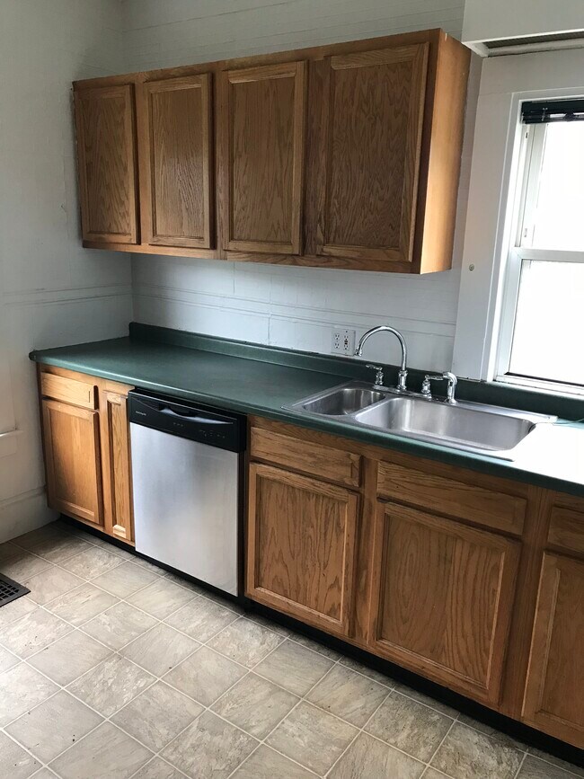 239 1/2 Main St