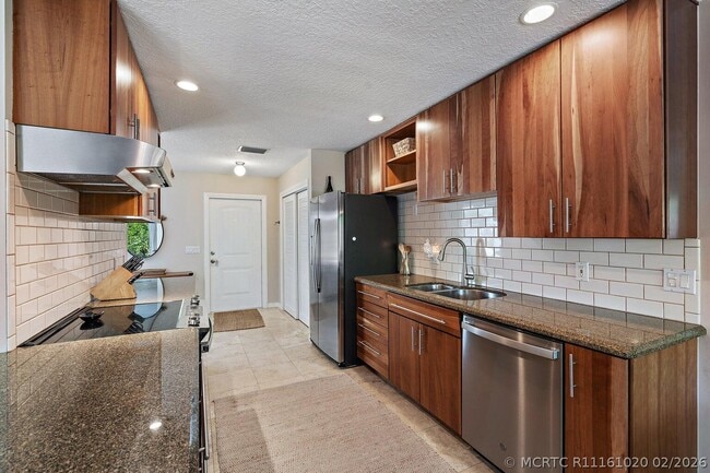 356 Mars Ave
