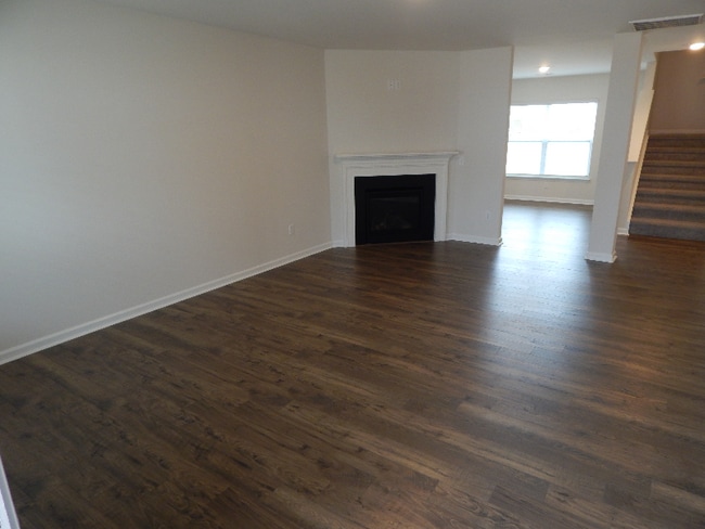 Photo - 736 Wolverine Ln