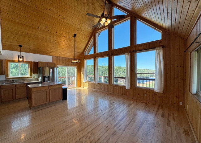 Photo - 61 Muskrat Lake Vw