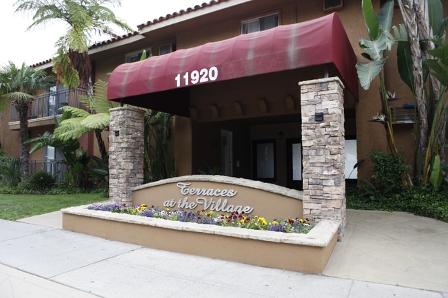 Building Photo - 11920 Chandler Blvd Rental