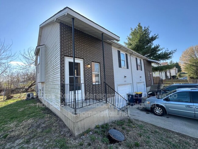 Photo - 1525 Jackson Ave