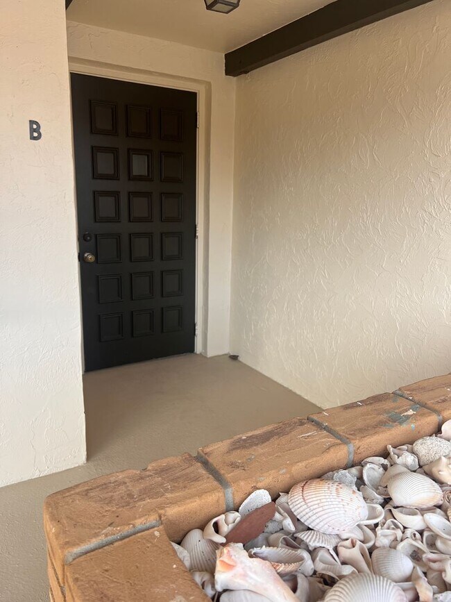 Photo - 2BD/2BA Townhome