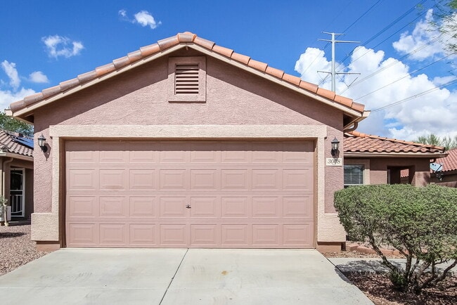 Building Photo - 3008 W White Feather Ln