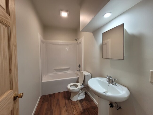 Photo - 516 N Wheeler Ave