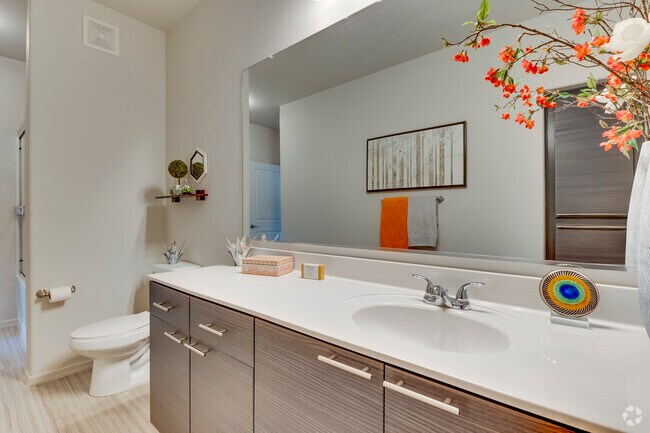 2BR, 2BA - 1,226SF - Bathroom 2