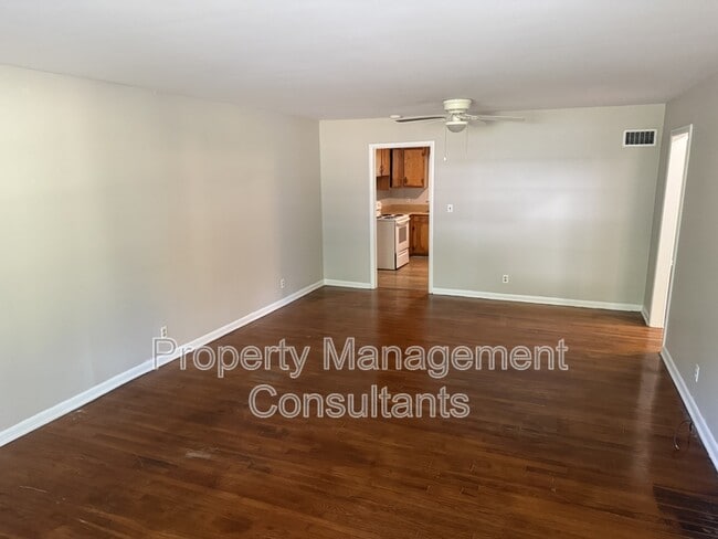 Photo - 939 N Royal Ave