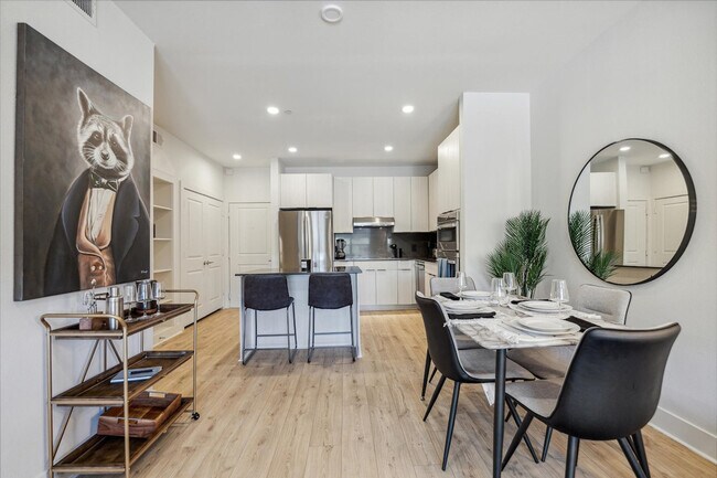 Photo - 2137 Pelham Dr Unidad FL2-ID1028902P