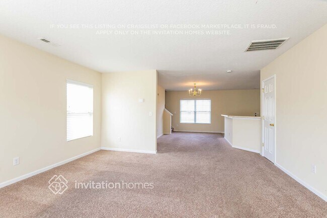 Photo - 1422 Moondance Ln