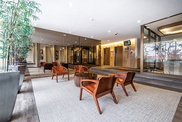 Deerford Road Apartments