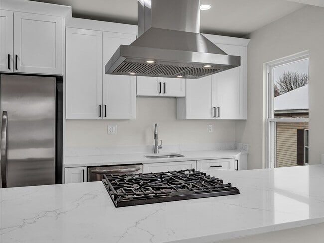 Photo - 12 Alpine St Unit 1