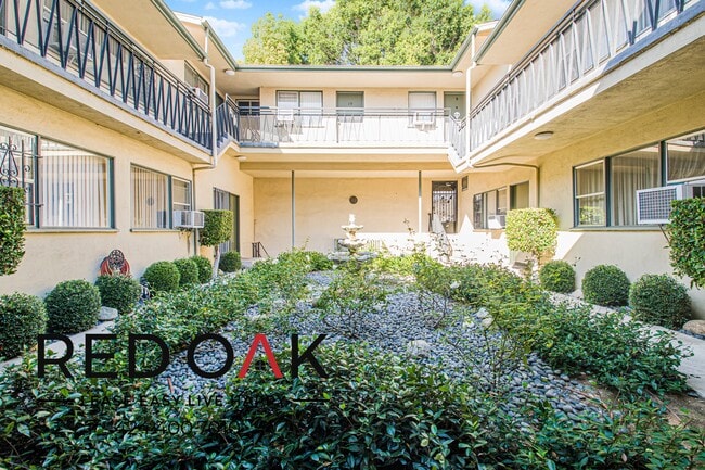 Photo - 6655 Franklin Ave Unidad 4