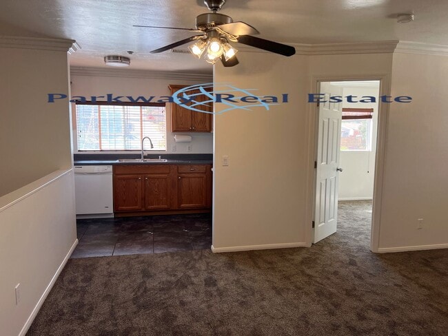 8547 Wintergardens Blvd.