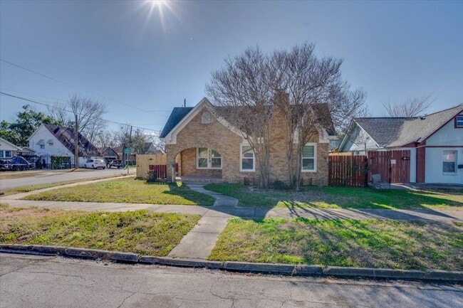 Photo - 1118 Elliston St