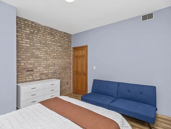 Photo - 5252 S Drexel Ave