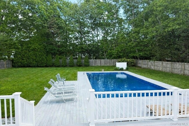 Photo - 36 Matthews Dr