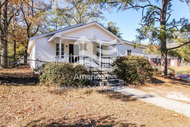 Photo - 2647 Trull St